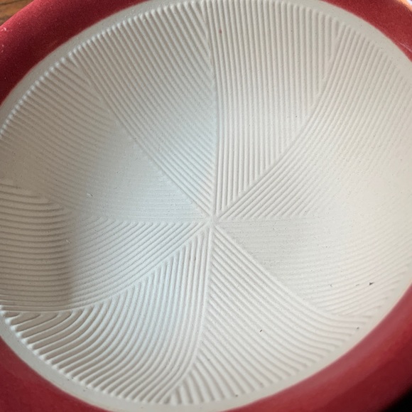 Crush & grind in style with this hard to find Mortar and Pestle NWT 6"x5.6"x2.4” - Picture 3 of 13